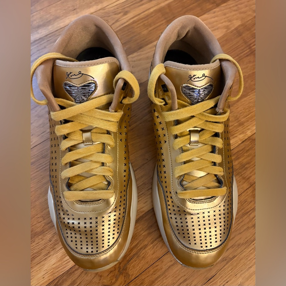 Nike Kobe 10 X Mid EXT Liquid Gold Sneakers